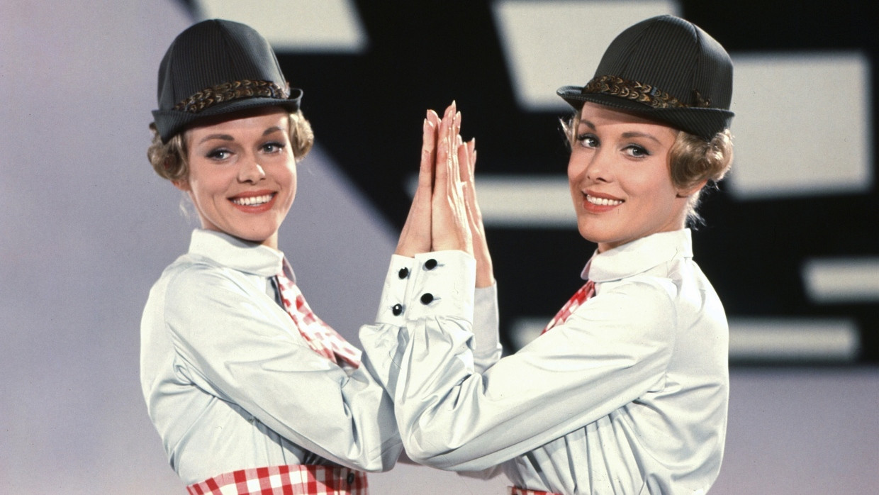 Die Kessler-Zwillinge bei einem Auftritt in „Lieben Sie Show?“