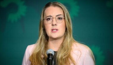 Milliardenschulden: Grüne werfen Merz Verschwendung von Sondervermögen vor