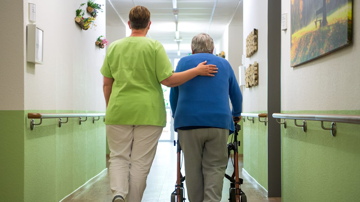 Altenbetreuung: Nirgendwo verdienen Pflegekräfte so viel wie in Hamburg