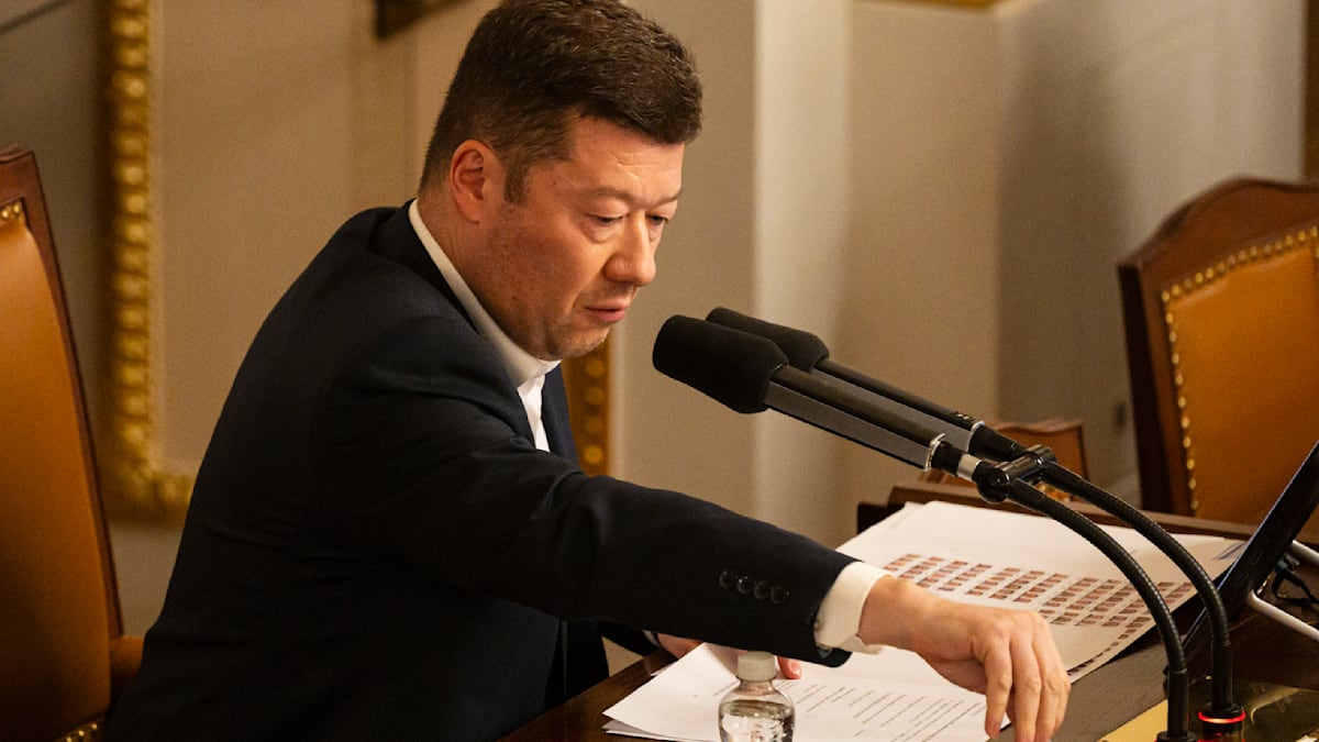 EU-Kritiker übernehmen: Tschechojapaner wird Parlamentspräsident in Prag – Ermittlungen wegen Volksverhetzung