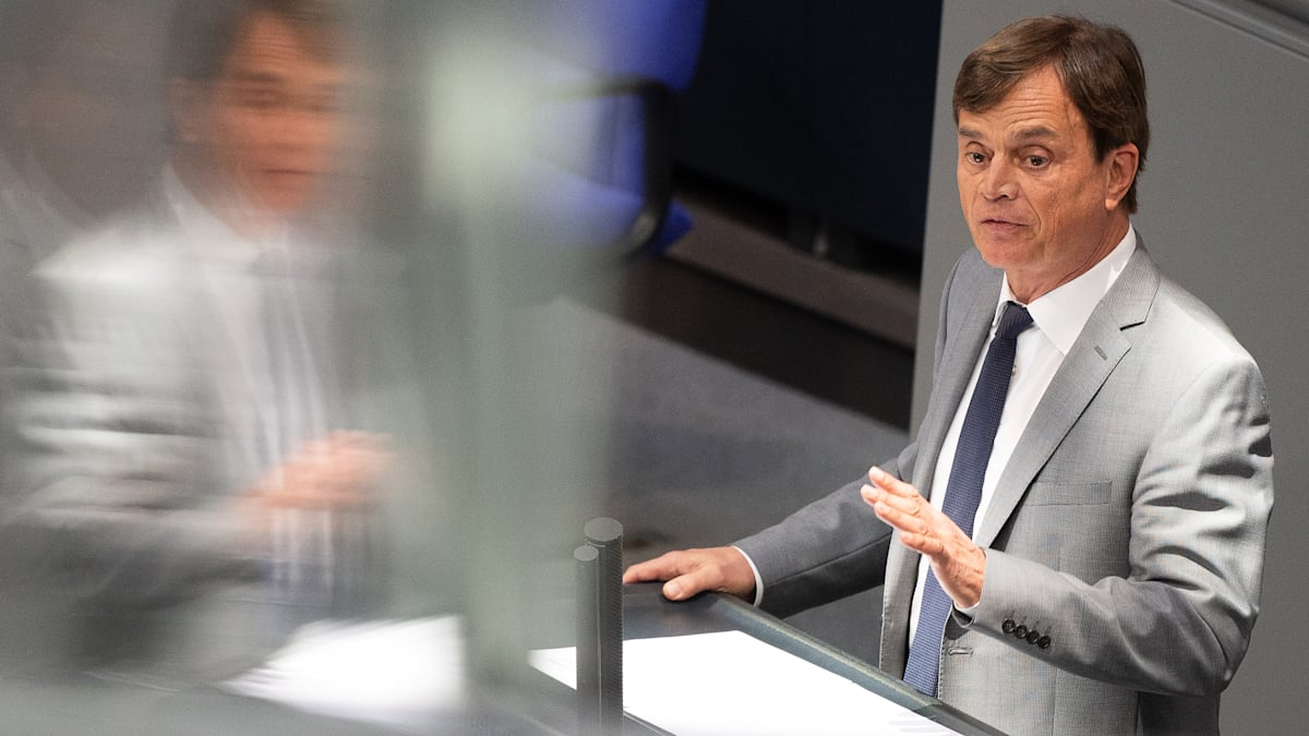 Geplante Russland-Reise: Dann „hätte schon Franz Josef Strauß Landesverrat begangen“ – AfD weist CDU-Kritik zurück