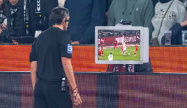 1. FC Köln: „Ich hasse den VAR“ – Lukas Kwasniok wütet über Videoschiedsrichter