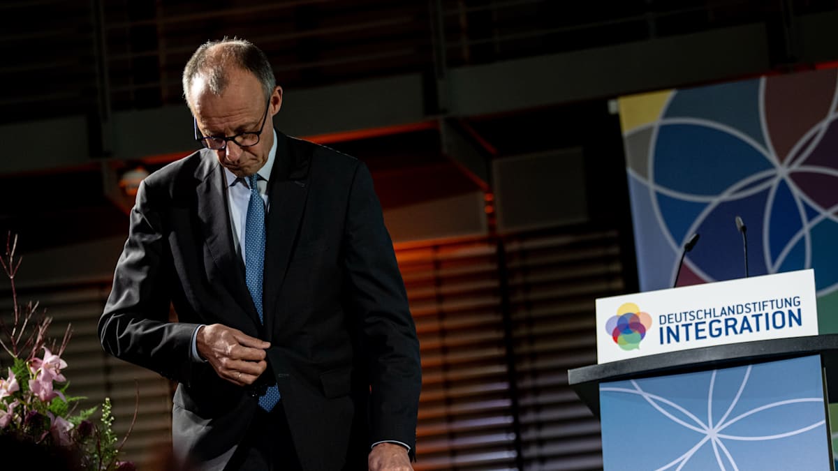 Protest bei Rede von Friedrich Merz zu Integration – Etliche Gäste verlassen den Saal