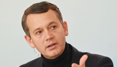 „Brandmauer“-Debatte: Europa-Park-Gründer und dm sprechen sich gegen Gesprächsverbot mit AfD-Wählern aus