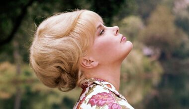 Elke Sommer: „Ich kann nichts dafür, dass ich zwei Tittis habe und einen Po, der einigermaßen schön ist“