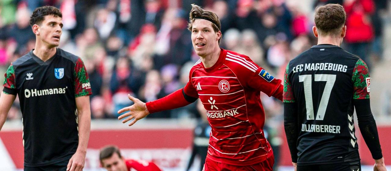 Cedric Itten (Mitte) bejubelt sein Tor | IMAGO/BEAUTIFUL SPORTS/Kenny Beele Cedric Itten (Mitte) bejubelt sein Tor