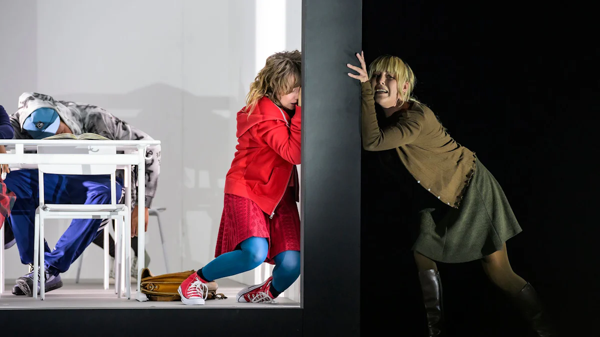 "Innocence": eine Oper in Nürnberg über einen Amoklauf - die Kritik - Bayern