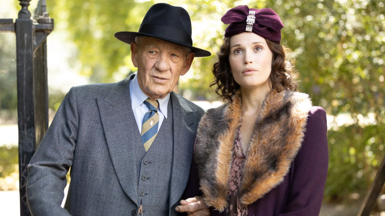 Ab heute im Streaming-Abo: Eine "Herr der Ringe"-Legende wird zum gnadenlosen Kritiker - Kino News