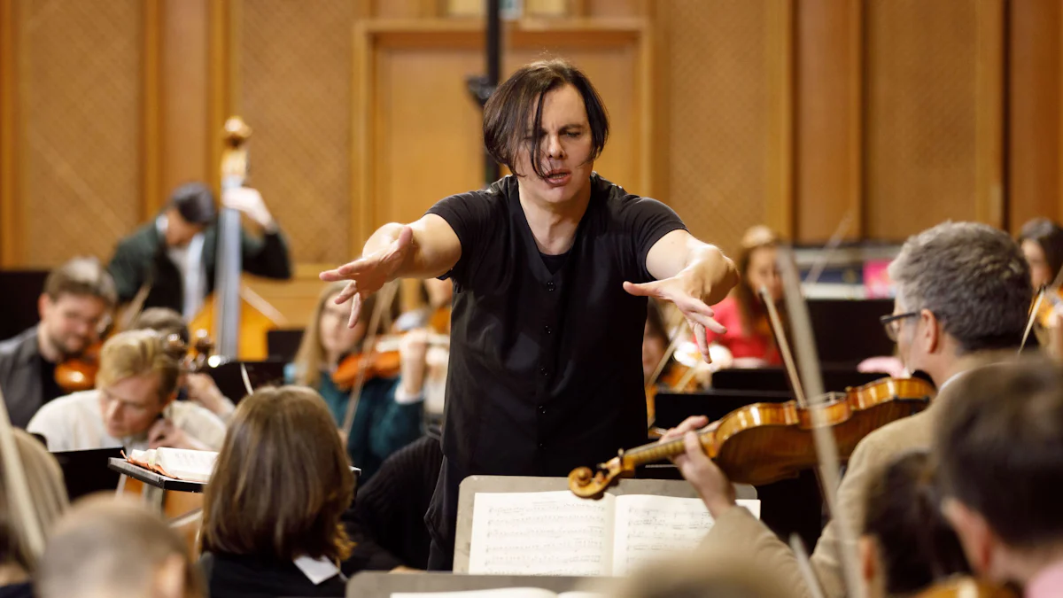 Teodor Currentzis dirigiert in München das Utopia Orchestra - eine Kritik - München