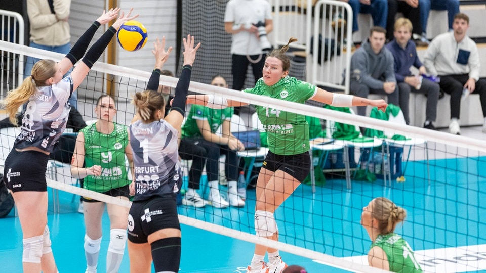 Volleyball: Schwarz-Weiß Erfurt scheidet gegen Münster aus - VfB Suhl schlägt Flacht klar