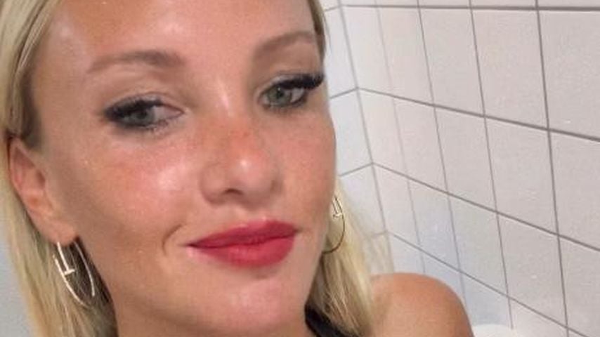 Evelyn Burdecki hat eine Outfit-Panne beim Filmpreis 2025