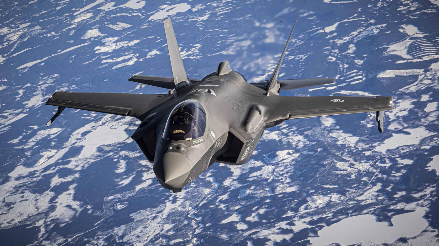 Das „modernste Mehrzweckkampfflugzeug“ der Welt Trumps F-35-Deal mit den Saudis alarmiert Israel - Tagesspiegel