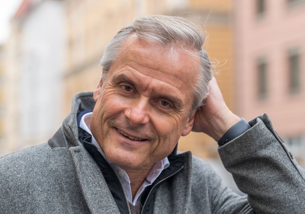 Der Schriftsteller Axel Hacke ist am Freitag in Halle zu Gast.