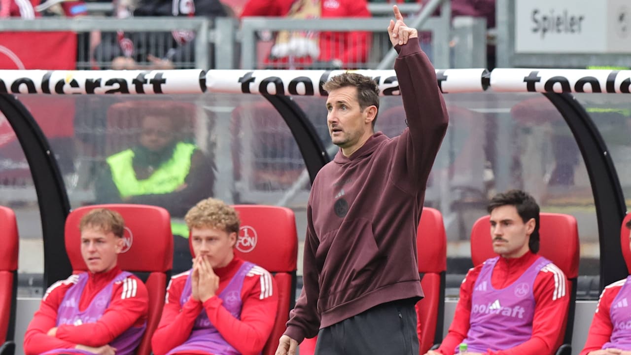 Halloween-Sieg für den FCN: Klose gewinnt schaurig-schön | Sport