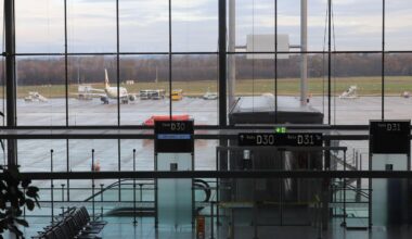 Flughafensicherheit: Flughafen Köln/Bonn: Erneut Passagiere auf Flugfeld