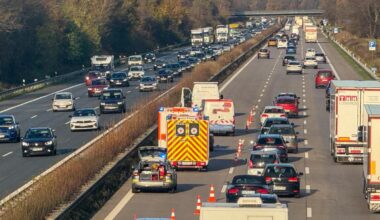 Unfall auf A5 zwischen Karlsruhe und Bruchsal: Eine Spur gesperrt