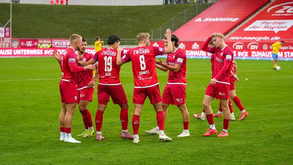 Regionalliga: Heimmacht Zwickau lässt Luckenwalde keine Chance
