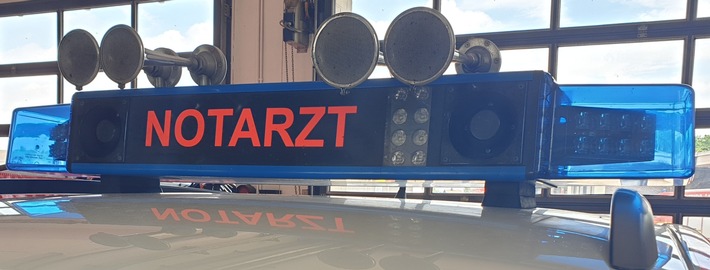 FW-BOT: Bottrop-Feldhausen; Verkehrsunfall mit zwei Schwerverletzten