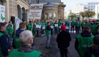 Demo in Dresden: Lokführer-Gewerkschaft gegen Verzicht auf Kundenbetreuer