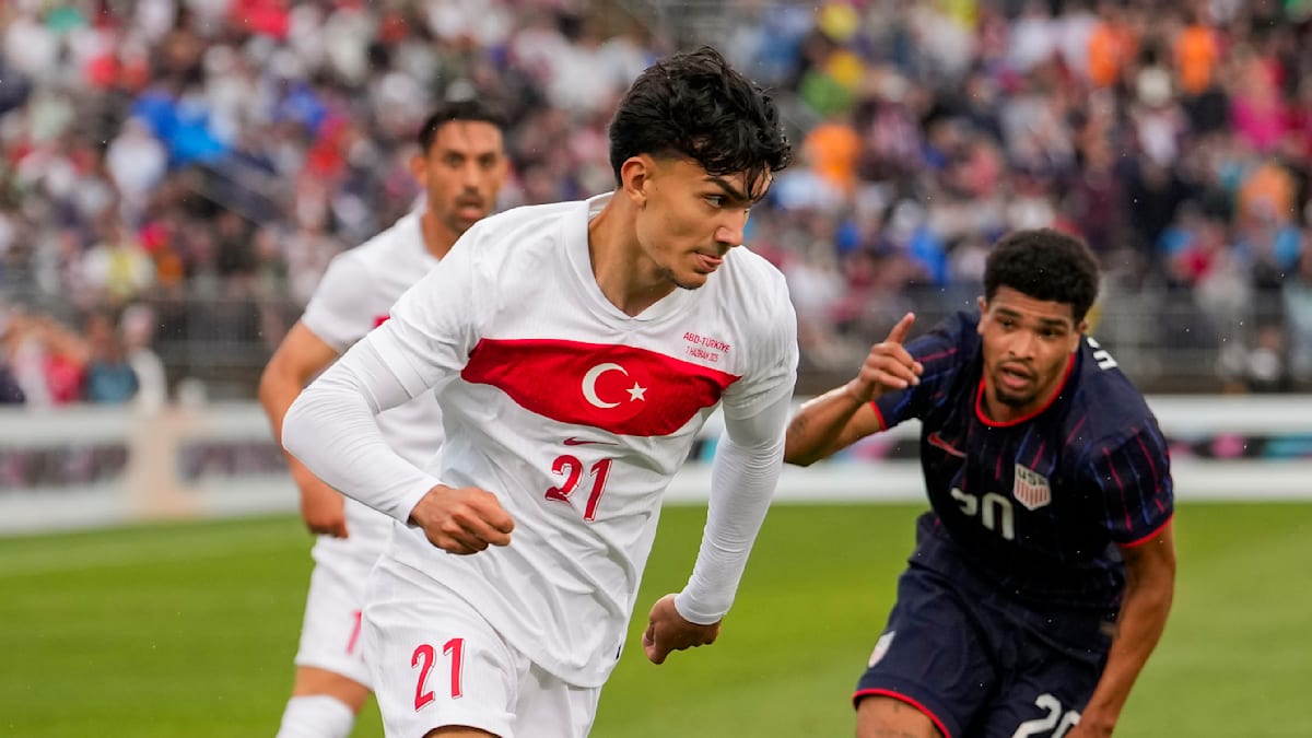 „Ist mir der Adler lieber als der Halbmond?“ – DFB prüft Einführung von Ablösesummen