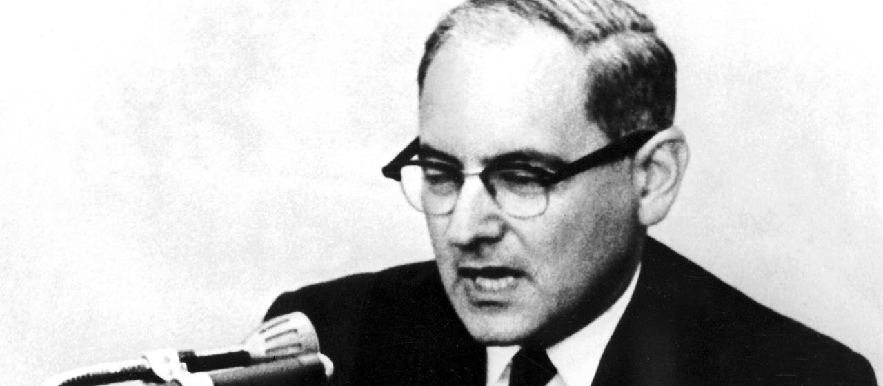 Dr. Gustavo Gilbert | picture alliance/United Archives Dr. Gustavo Gilbert