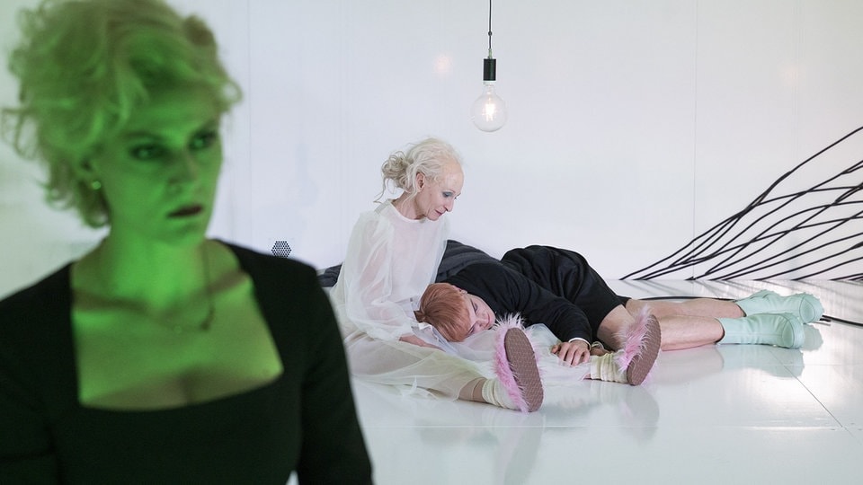 "Girschkarten": Lukas Rietzschel holt Tschechows Klassiker ins Heute