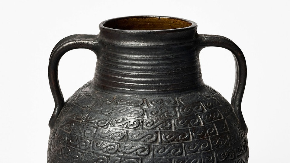 Leipzig: Neue Ausstellung im Grassimuseum wirft kritischen Blick auf Design des Nationalsozialismus‘