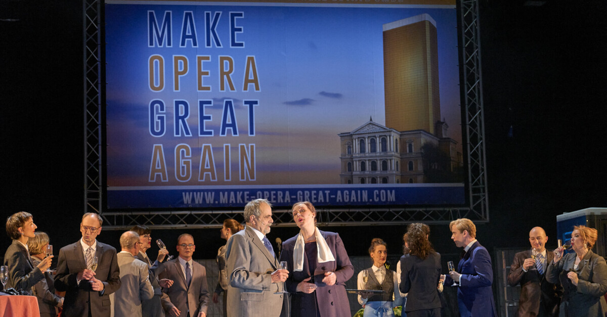 Opern-Kritik: Bühnen Halle – Die Csárdásfürstin