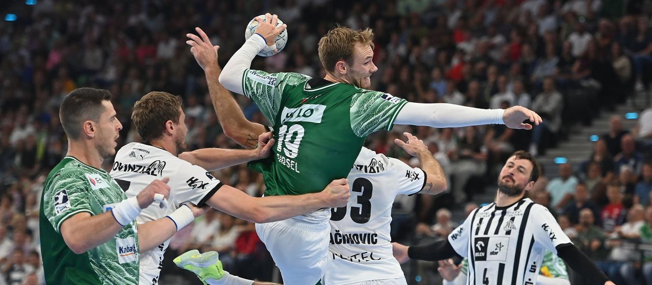 Mathias Gidsel Zweikampf gegen Magnus Landin