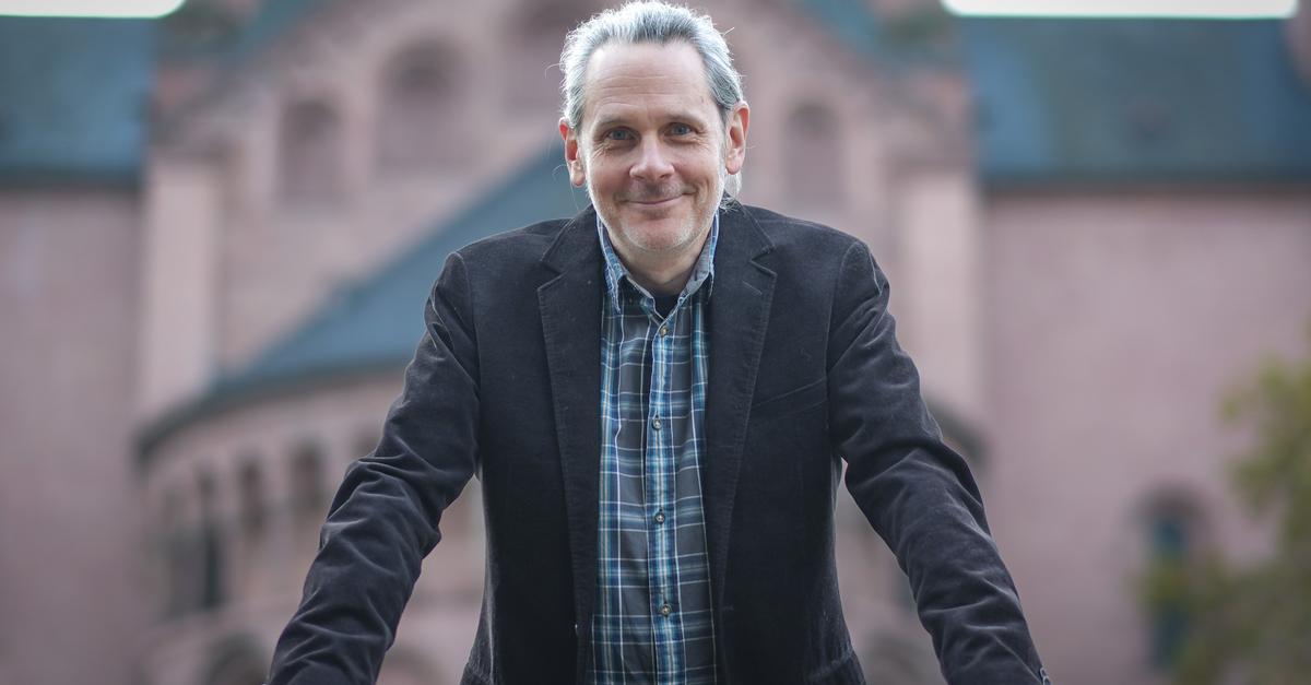 Helge Weichmanns neuer Krimi „Schandweihe“: Spannung in Mainz entdecken