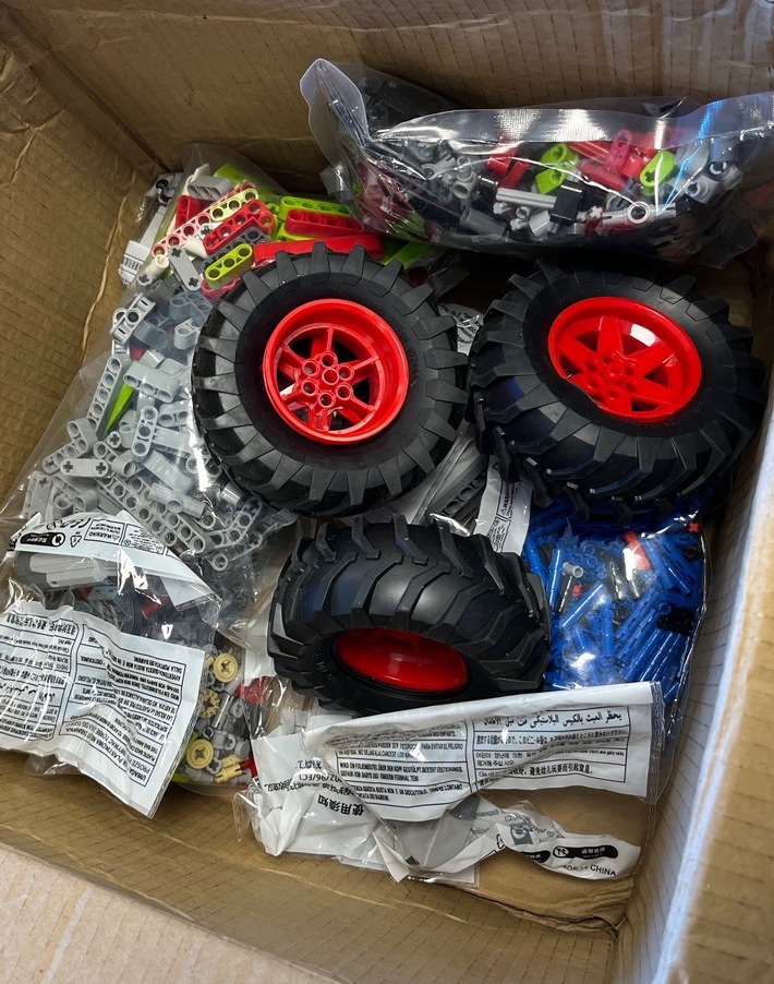 HZA-BI: Weihnachten und Black Friday/Wichtige Hinweise des Zolls zu Bestellungen und Geschenken aus dem Ausland