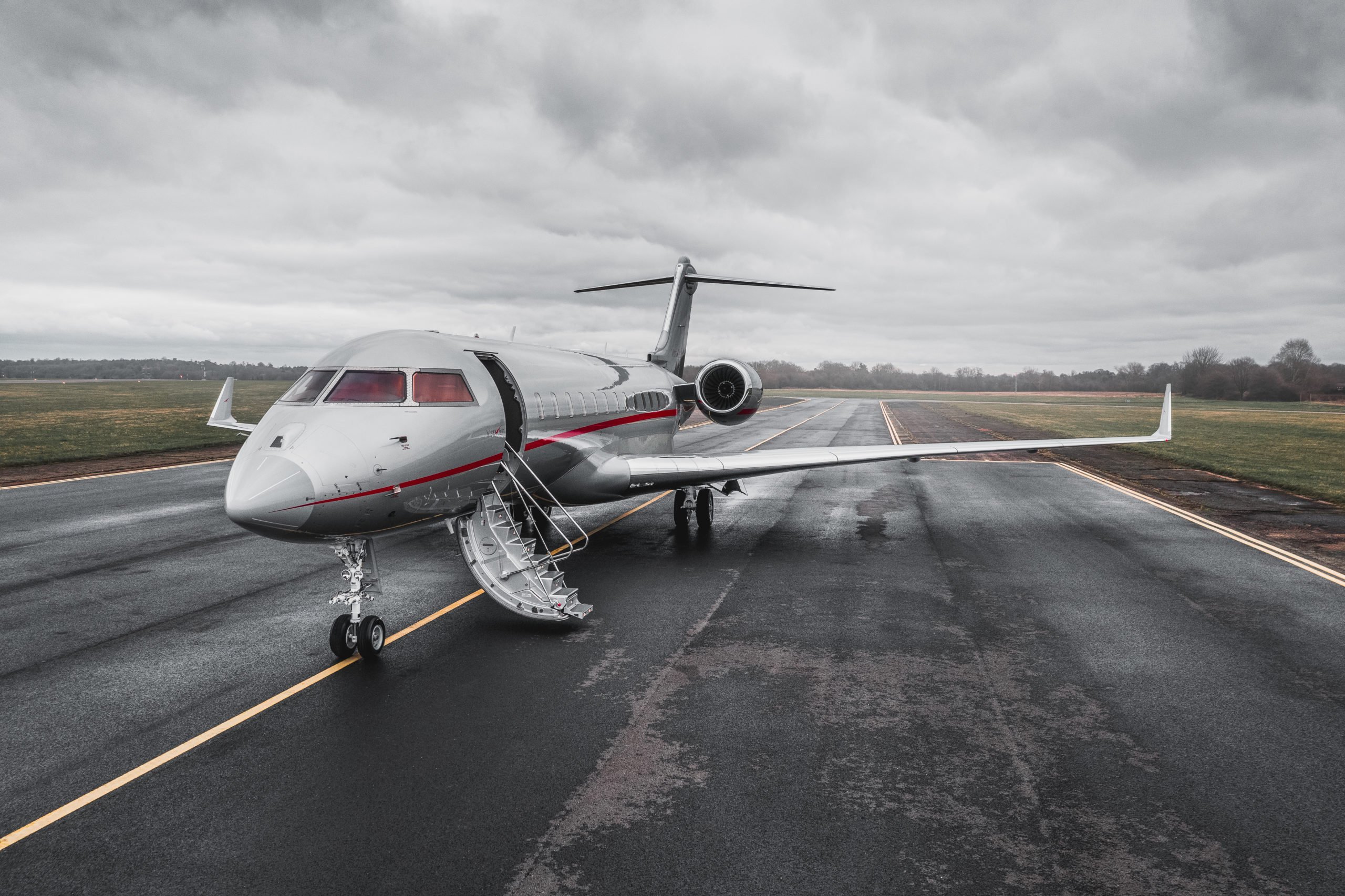 Wer Privatjet fliegt, soll nach den Vorstellungen Spaniens und Frankreichs künftig tiefer in die Tasche greifen.