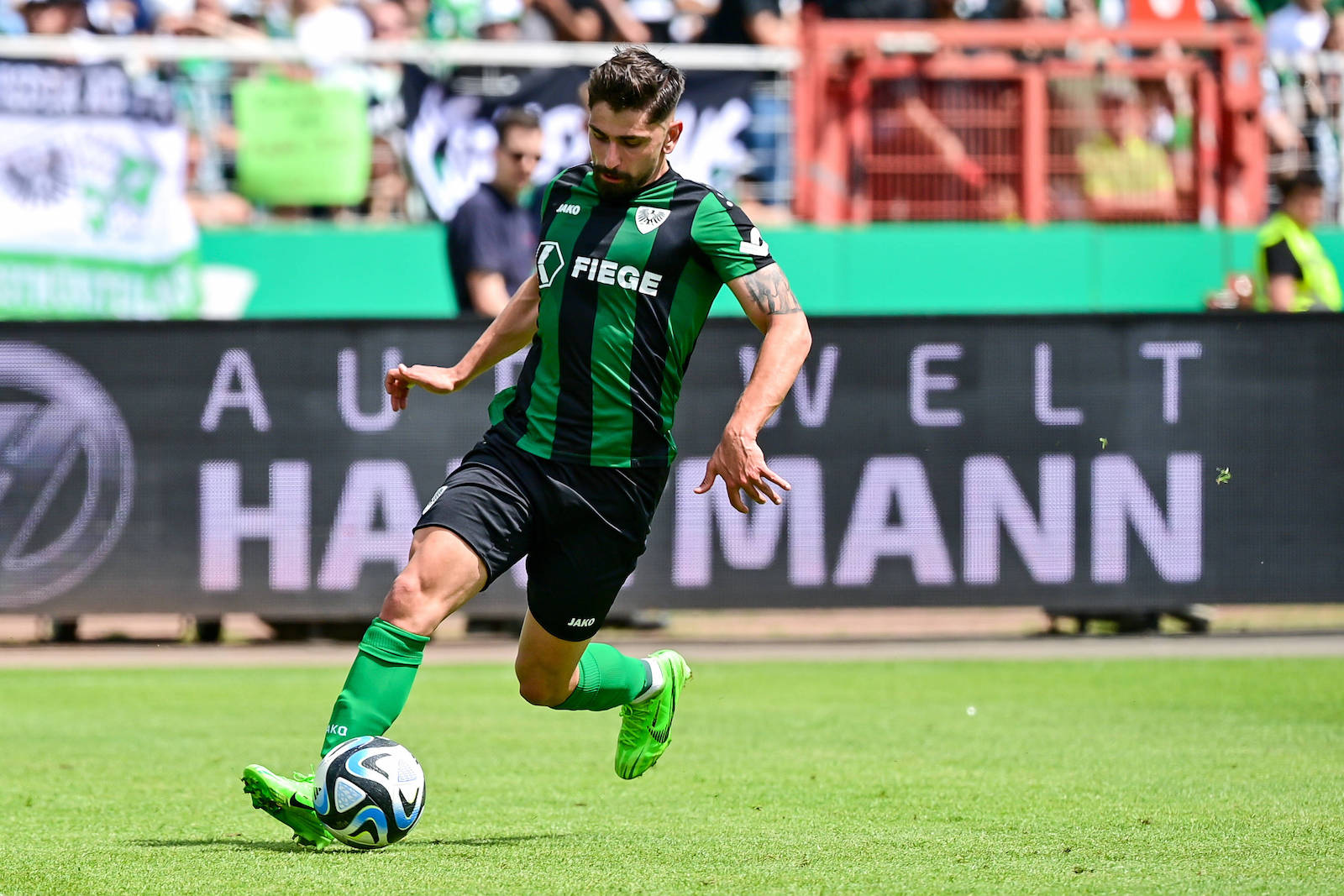 © IMAGO / foto2press