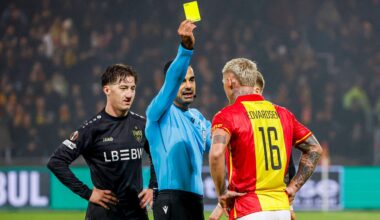 "Hochgradig asozial": Deventer-Stürmer mit hässlicher Geste Richtung Angelo Stiller vom VfB Stuttgart - Wesley Sneijder fordert Strafe - SPOX.com