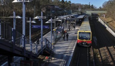 Mann tritt 75-jähriger Ecuadorianerin in Berlin gegen den Kopf – Festnahme