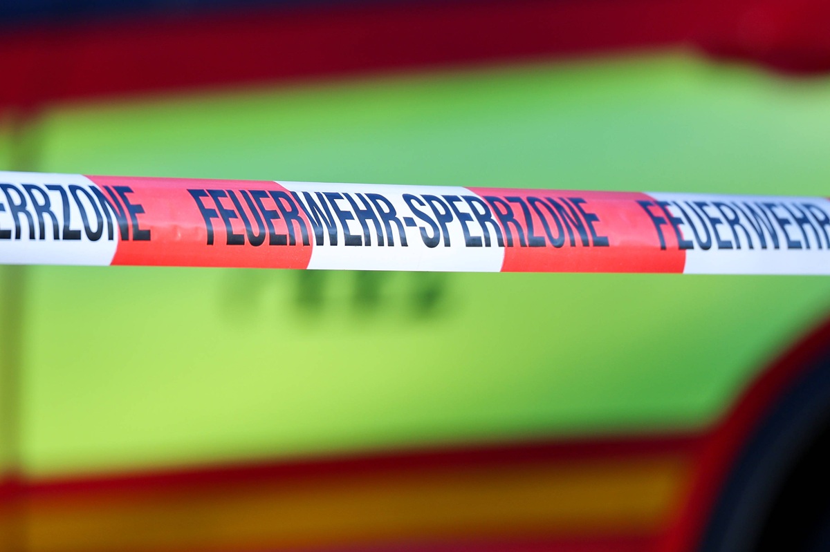 Brand in Duisburger Mehrfamilienhaus - Einsatzkräfte finden Frauenleiche