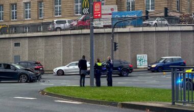 Autounfall beeinträchtigt Busverkehr am Döppersberg