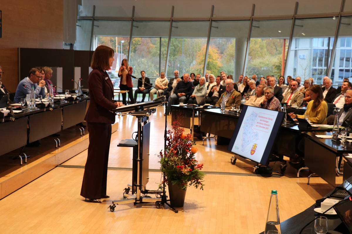 „Die Neue“ ist da: Landrätin Ina Laukötter tritt Amt an