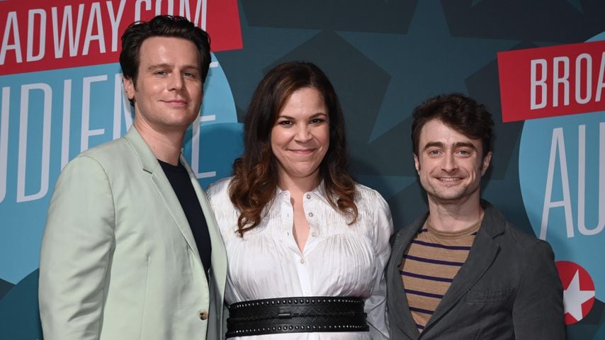 Jonathan Groff, Lindsay Mendez und Daniel Radcliffe im Juni 2024
