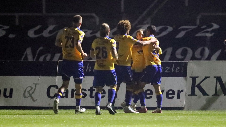 Regionalliga: Carl Zeiss Jena gewinnt hitziges Spiel beim BFC Dynamo