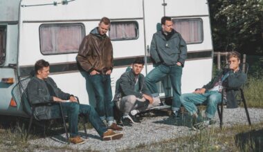 KAFFKIEZ überraschen mit Bahnhofstour – Kurzkonzerte an vier Stops