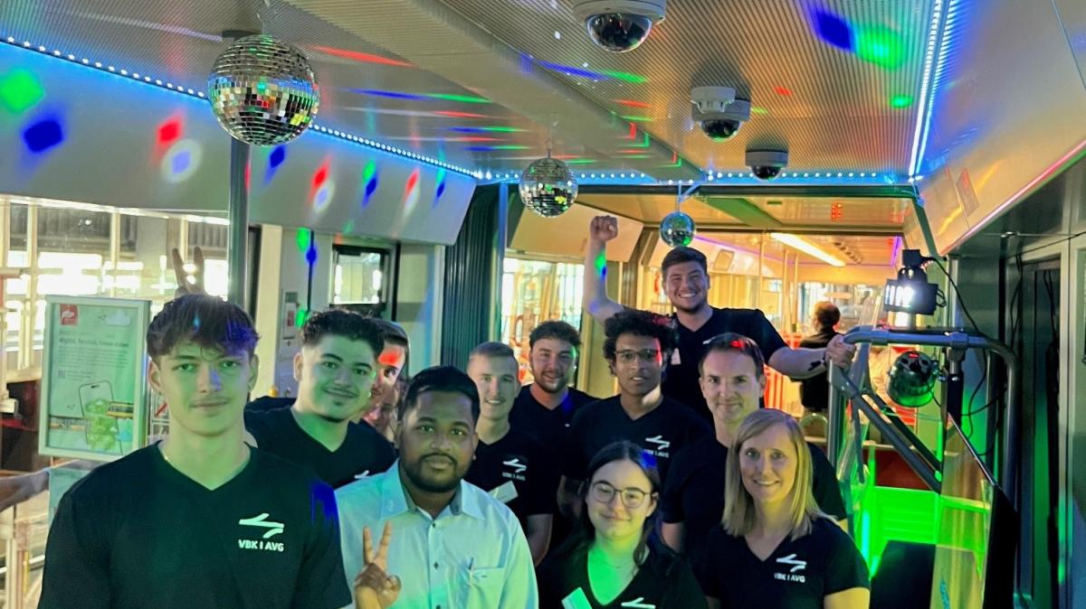 Karaoke-Bahn fährt im Dezember durch Karlsruhe und sucht Azubis