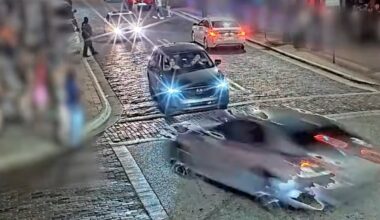 Fluchtauto rast in Bar: Vier Tote, viele Verletzte - TAG24