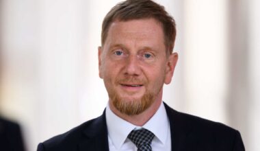 Kretschmer verweist auf Erfolge der Minderheitsregierung und kündigt Anpassungen an