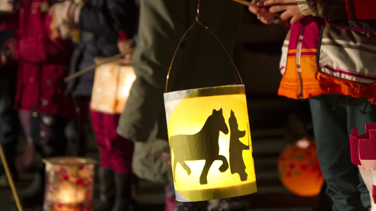 Bei diesen 10 Umzügen in Bremen und Bremerhaven funkeln die Laternen