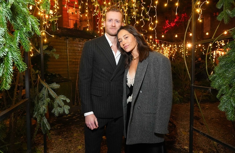 André und Anna Schürle auf dem magischen LeGer-Weihnachtsmarkt (Bild: Brauer Photos / J. Harrell)