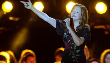 Vicky Leandros: Sängerin bricht bei Konzert in Tränen aus