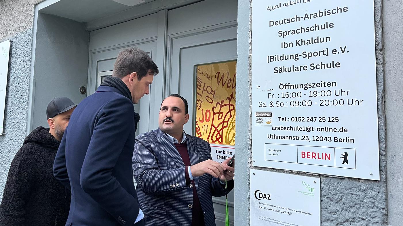 Angriff auf Leiter der deutsch-arabischen Schule in Neukölln – Staatsschutz ermittelt