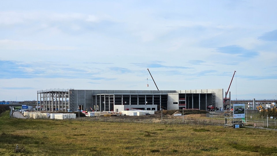 Richtfest für neues Flugzeugwerk gefeiert