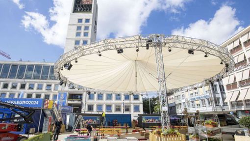 Hitze in Stuttgart: Der „EM-Schirm“ kehrt nicht zurück – 2026 droht Hitze auf dem Marktplatz